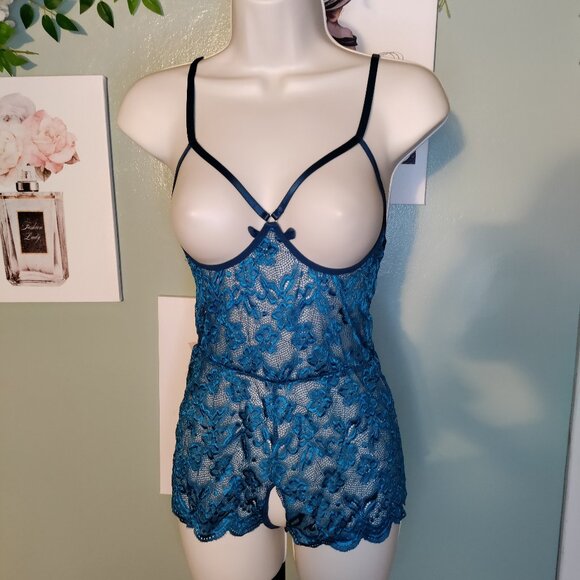 One-Piece Embroidered Floral Lace Lingerie Bow Open Crotch Bodysuit - Picture 2 of 5